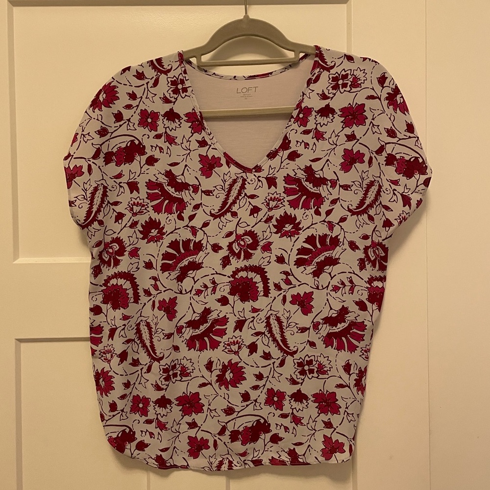 Loft Outlet over sized floral Blouse